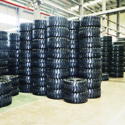 7.00R16 Radial Tubeless Truck Tyre With Excellent Heat Dissipation And Longer Tire Life